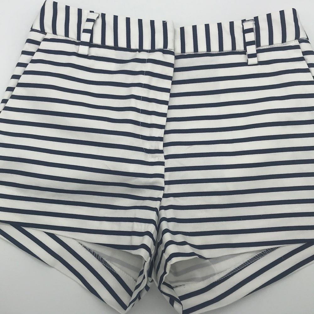 NEW! H&M - Blue & White Short - 4